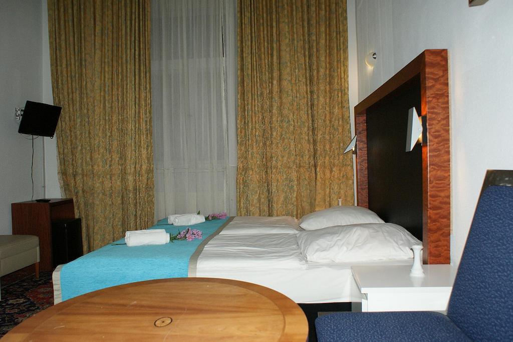 Hotel Garni Aaberna Berlin Zimmer foto